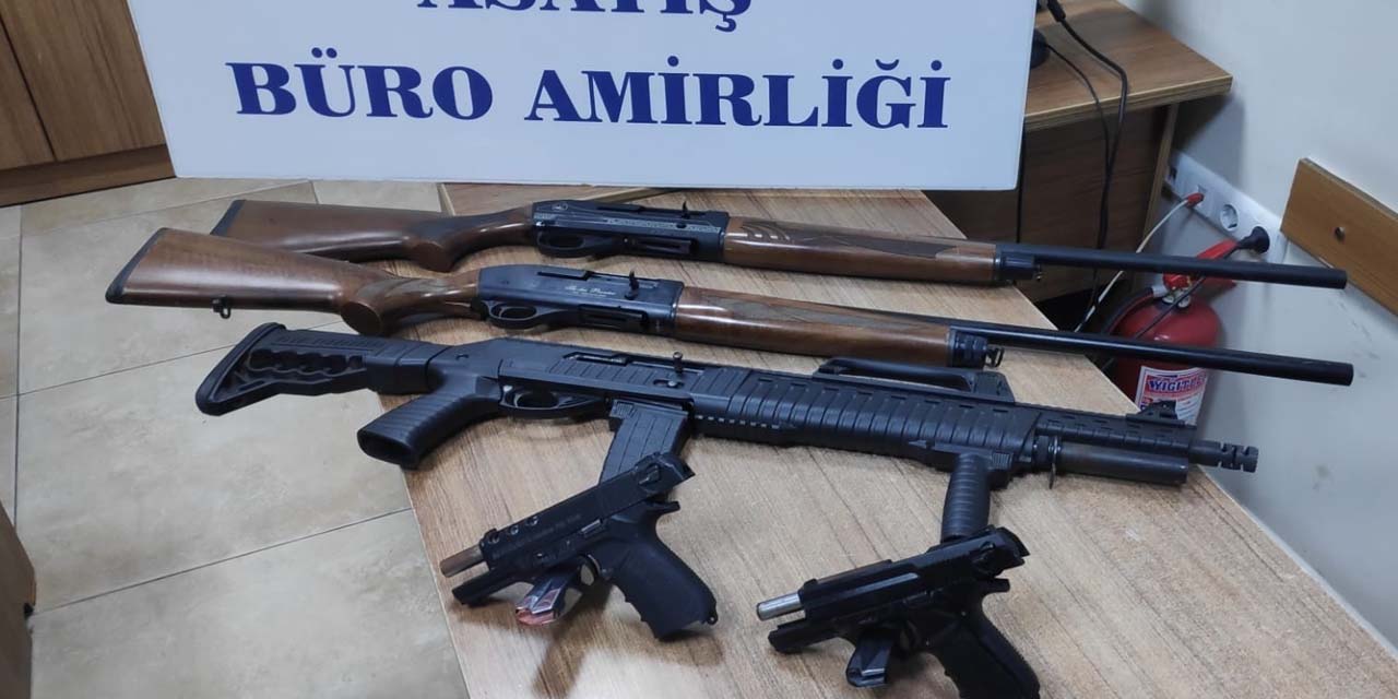 'Dur' ihtarına uymayan halı yıkama fabrikası aracından cephanelik çıktı! 5 gözaltı