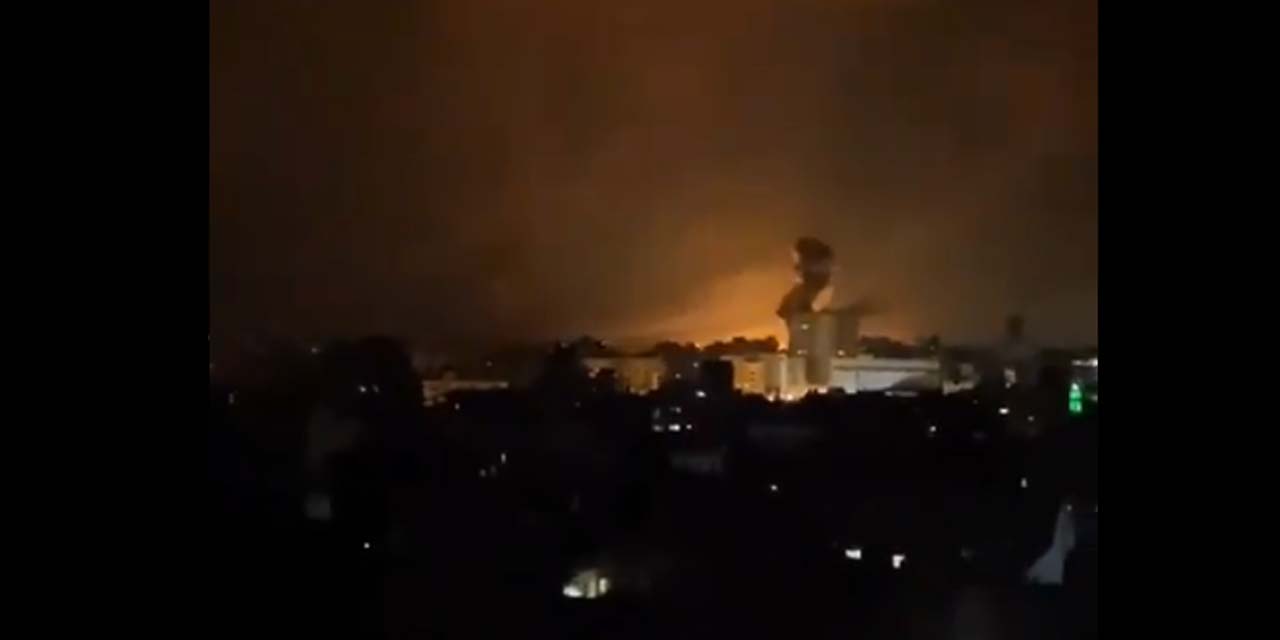 Hamas: İsrail Gazze'ye son bir kaç dakika içinde 150'den fazla hava saldırısı yaptı