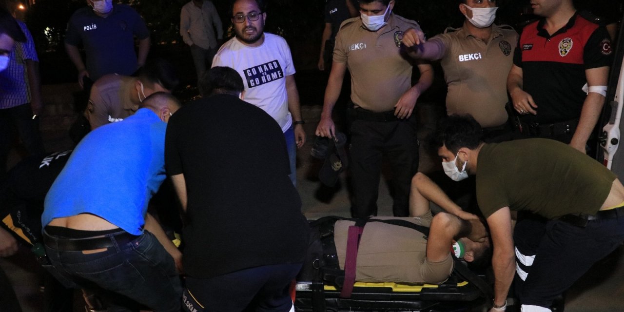 Drift atan otomobil bekçiye çarpıp kaçtı