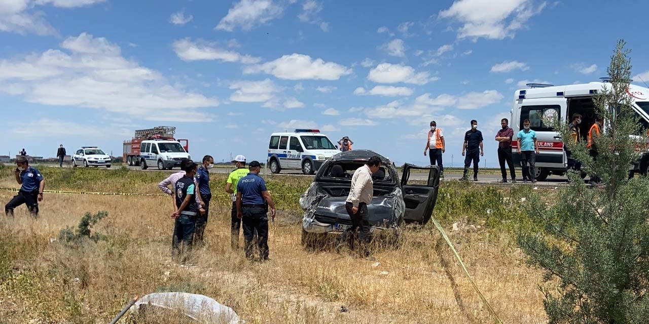 Konya plakalı kamyonet Aksaray'da şarampole devrildi! 18 yaşındaki sürücü öldü! 2 yaralı
