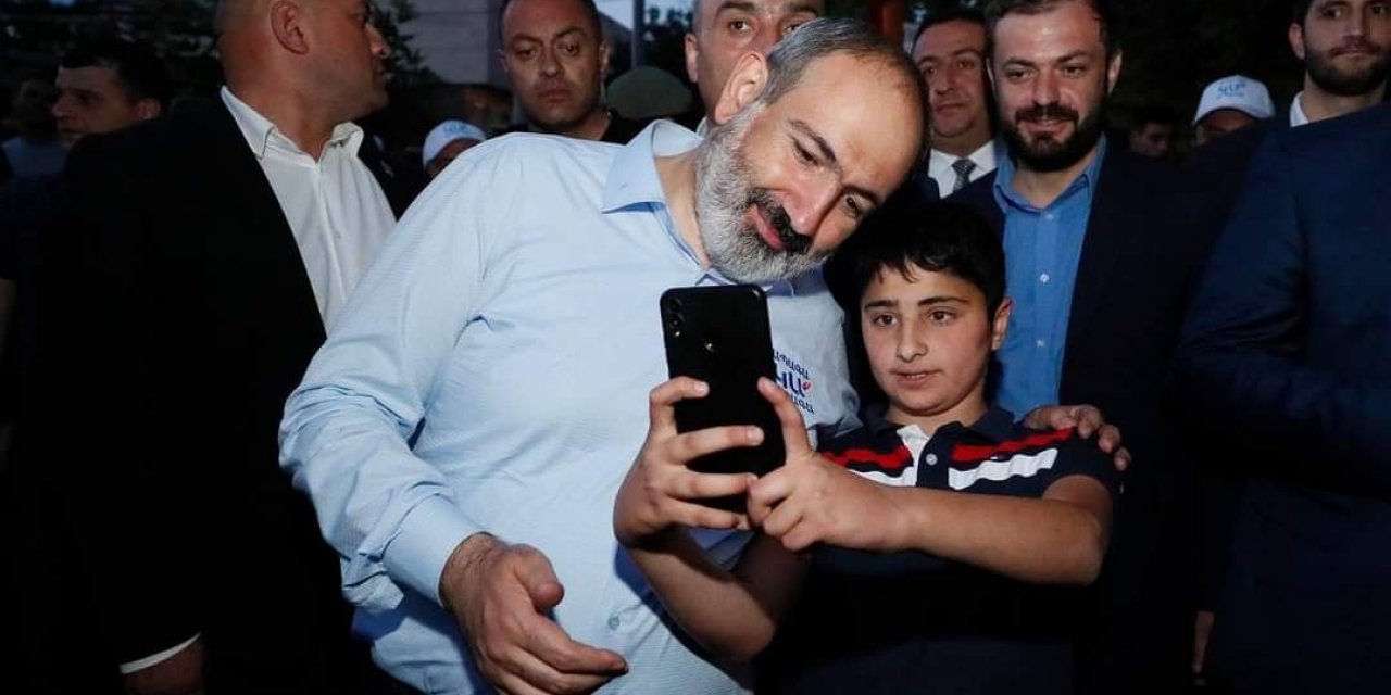 Paşinyan Azerbaycan'dan oğluna karşı tüm Ermeni esirleri istedi! Muhalefet 'şebeklik yapma' dedi