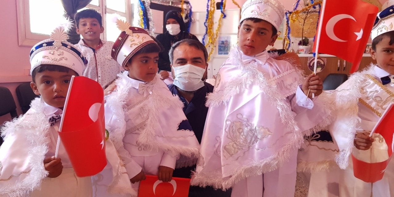 Ribat Resulayn’da ailelerin yüzünü güldürdü
