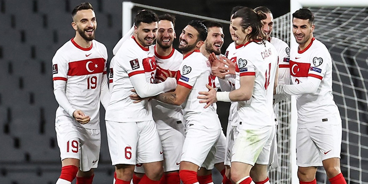 Türkiye EURO 2020'de İtalya karşısına tam kadro çıkacak