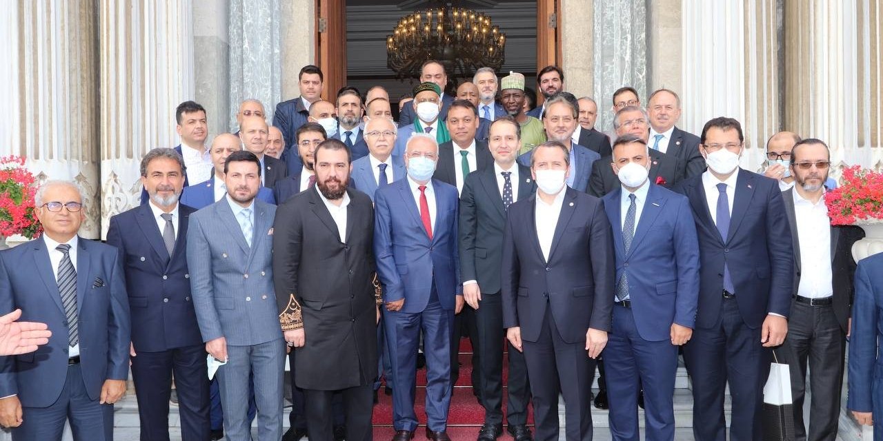 Erbakan Vakfı kuruluşunun 24'ncü yılında 'D-8 İle Yeni Bir Dünya' programına ev sahipliği yaptı