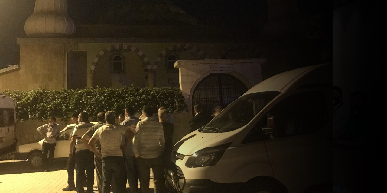 İki çocuk babası genç adamın cesedi cami avlusunda bulundu
