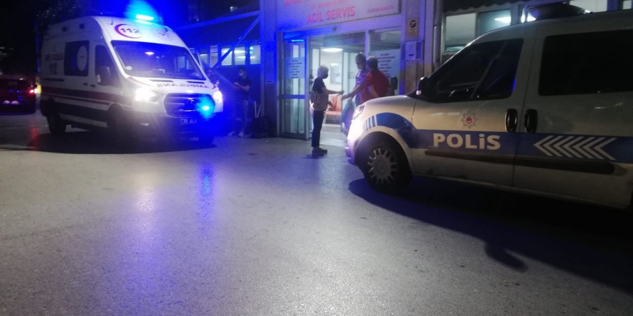 İzmir’de park kavgası kanlı bitti! 1’i ağır 2 yaralı