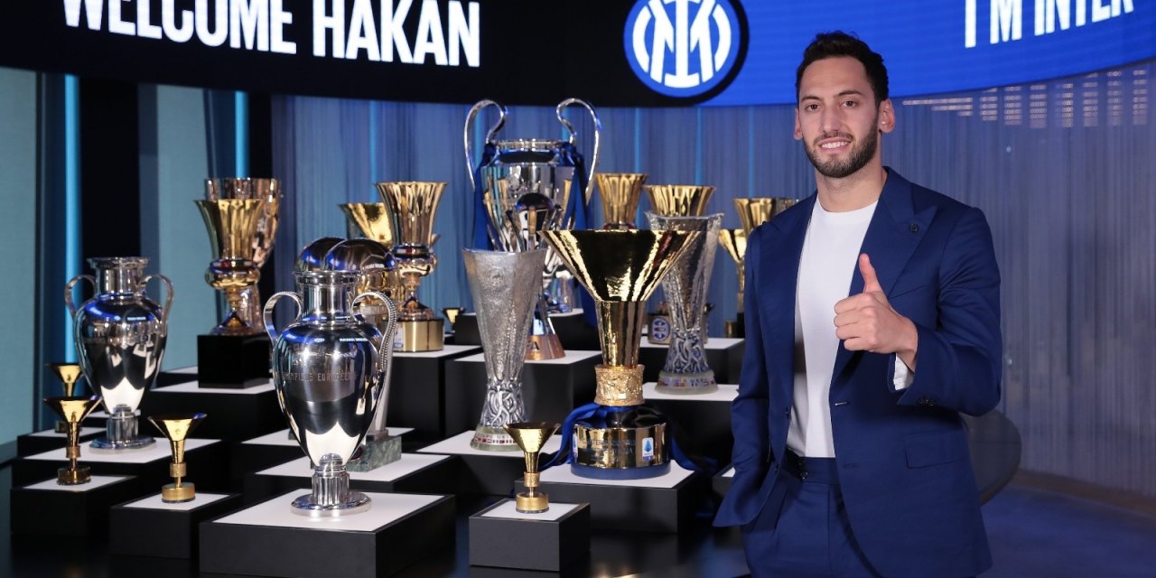 Milli futbolcu Hakan Çalhanoğlu erie A şampiyonu Inter'e transfer oldu