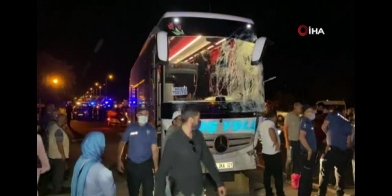 Aksaray’da yolcu otobüsü kamyonetle çarpıştı!13 yaralı