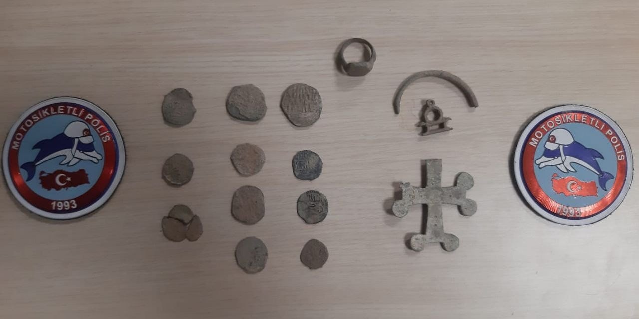 Sivas'ta Bizans dönemine ait sikkeler yakalandı