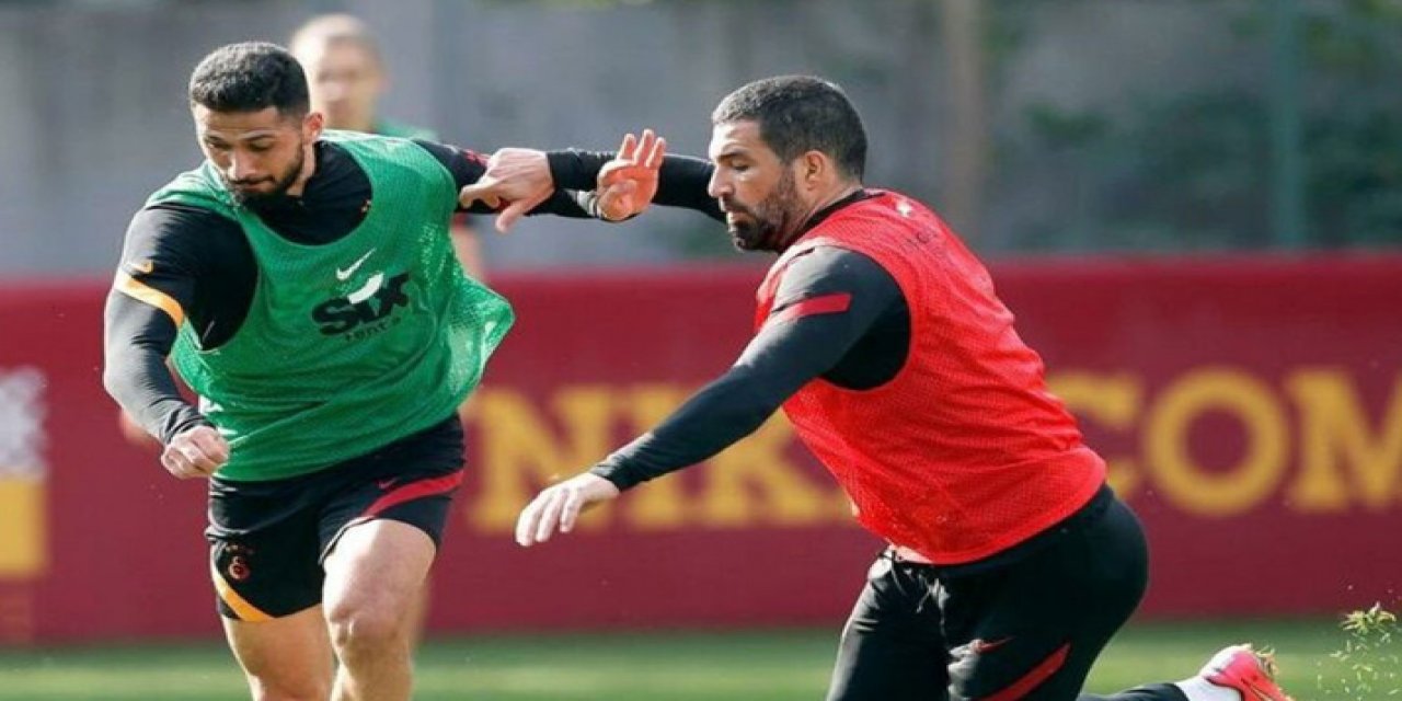 Emre Akbaba Galatasaray'da kalacak mı?