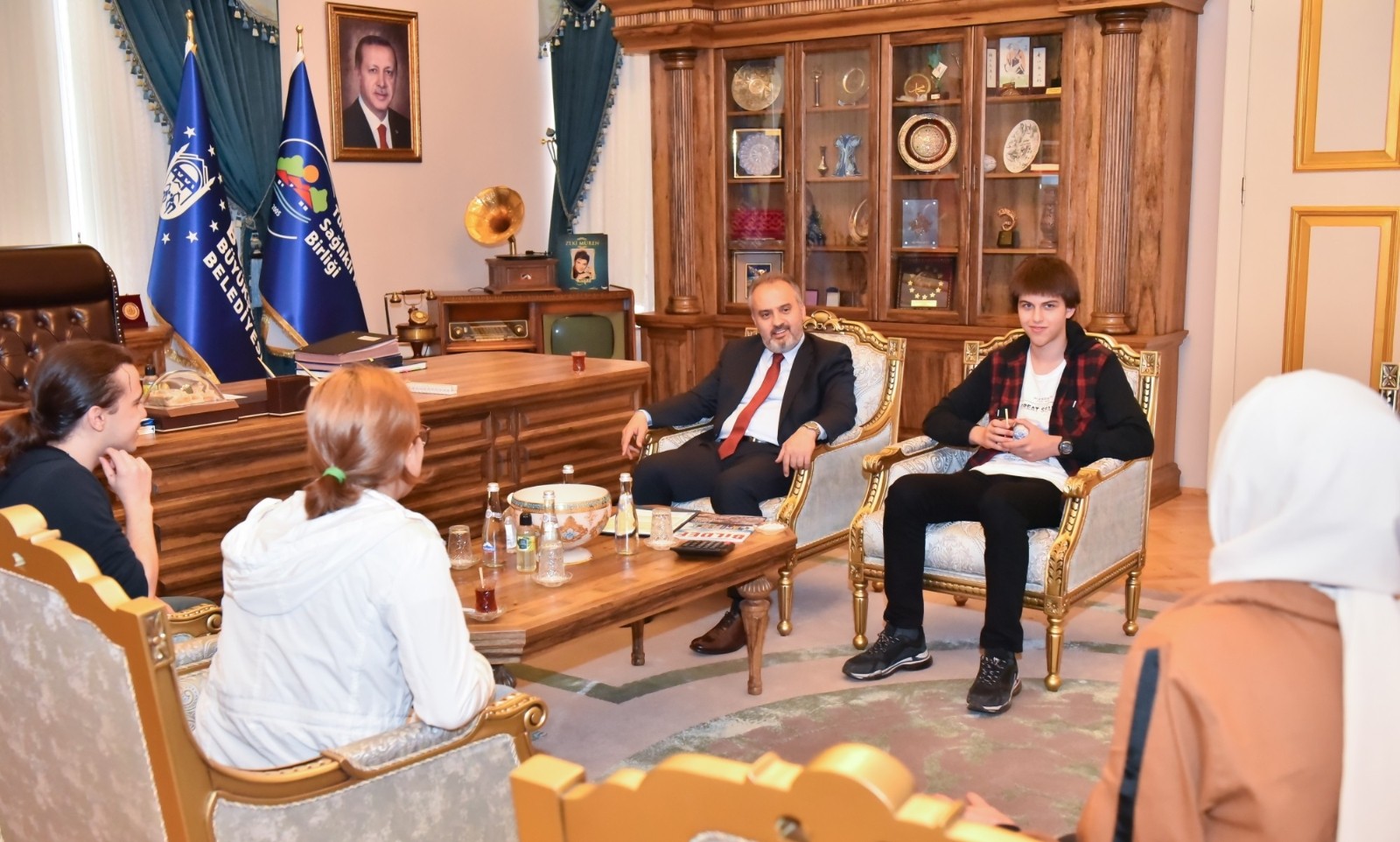 Konyalı öğrencilerin de olduğu Bursa takımı CERN'e damga vurdu