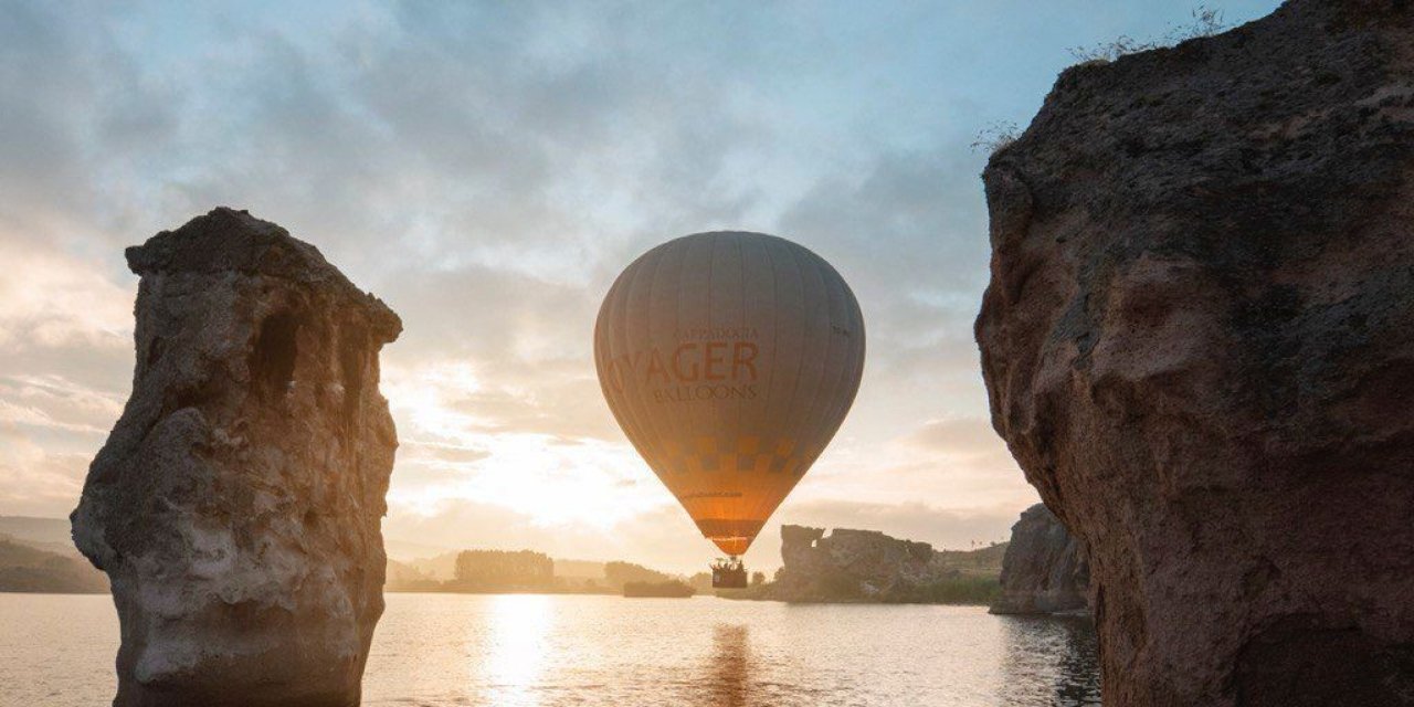 Ege'nin Kapadokya'sında sıcak hava balonları test uçuşlarına başladı