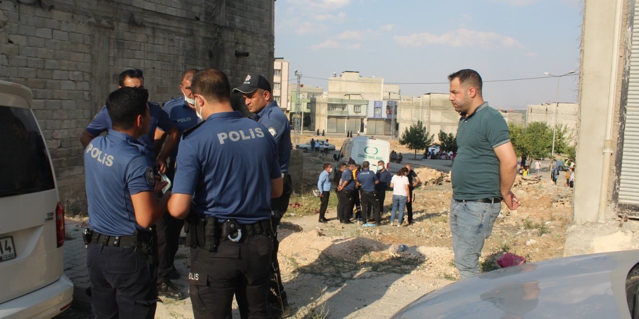 Antep'ten acı haber! Çatıdan düşen tesisat ustası hayatını kaybetti