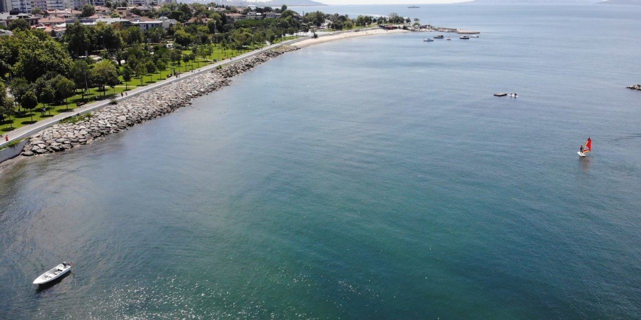 Müsilajsız sahil havadan görüntülendi