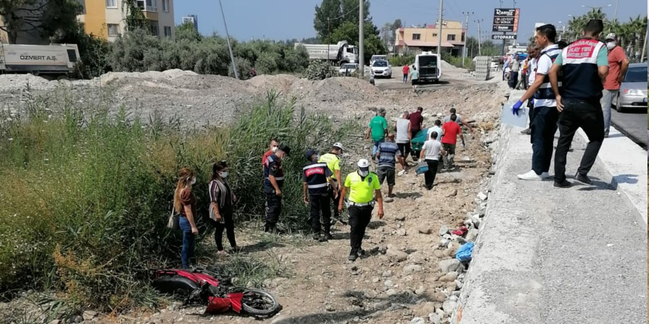 Erdemli'de sır ölüm! Motosikletiyle yol kenarında bulundu