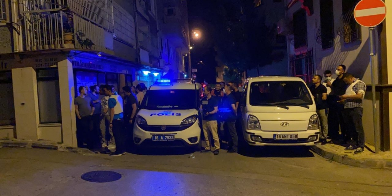 Kız kardeşlerini rehin alan şahıs polise ateş açtı! Özel harekat sokağı kapattı