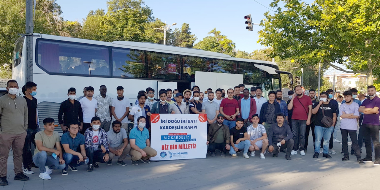 Konya’daki Uluslararası Öğrenciler Mersin’de Kardeşlik Kampında buluştu