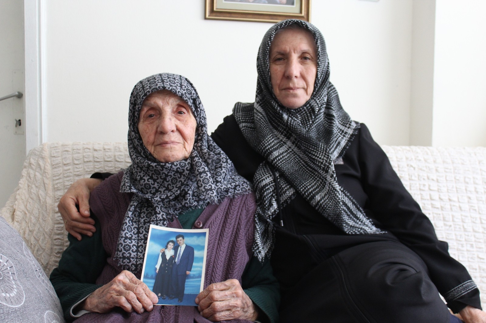 15 Temmuz’da 2 oğlu ve damadı şehit düşen ninenin acısı 5 yıldır dinmiyor