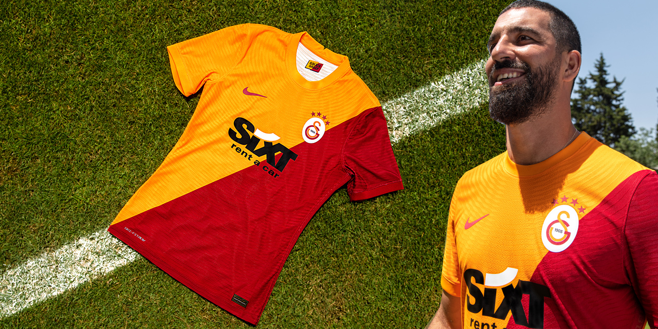 Galatasaray’ın hikayesini anlatan yeni koleksiyonu tanıtıldı