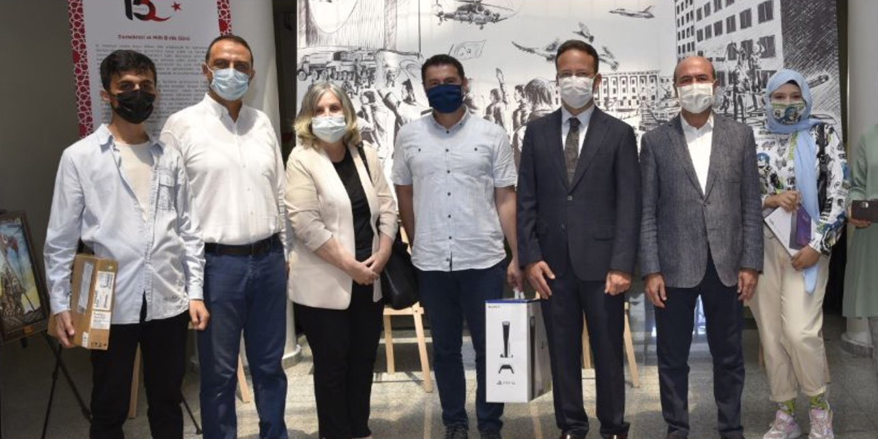 'İstiklalden İstikbale 10 Kıta Tek Ruh' karikatür yarışması ödülleri sahiplerini buldu