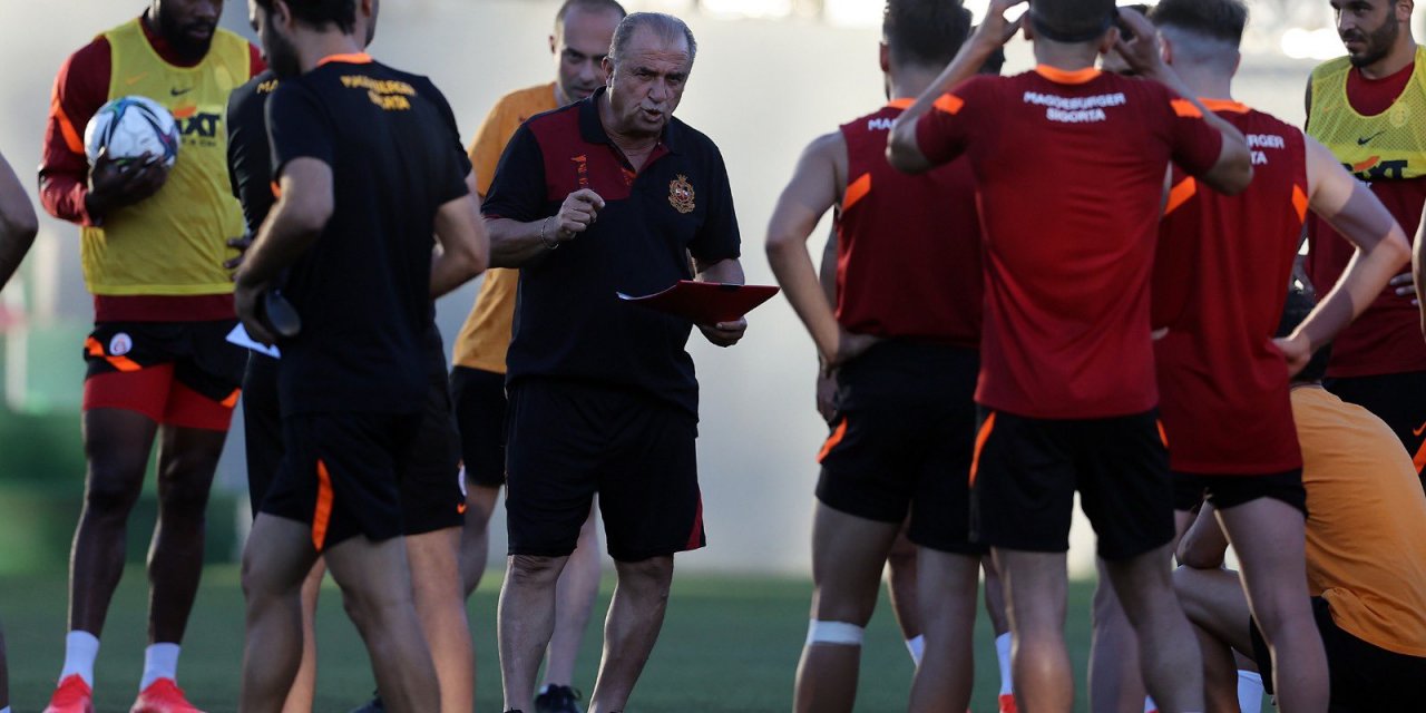 Galatasaray’da iki oyuncunun testi pozitif çıktı!