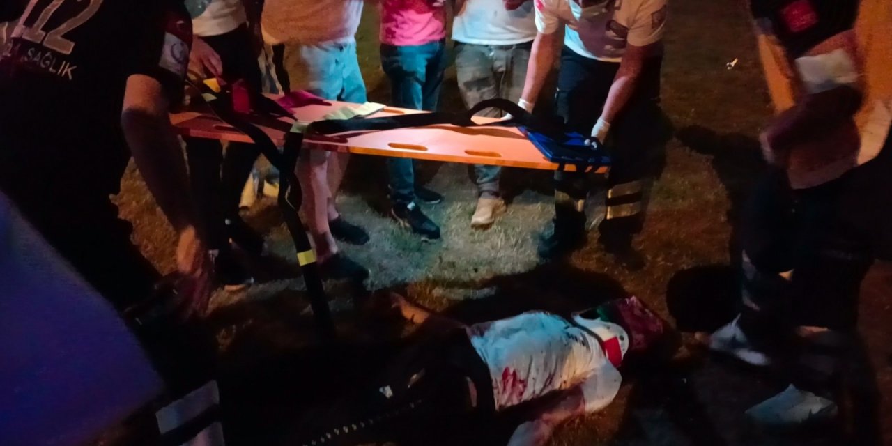 Kavgadan kaçan 21 yaşındaki genç aracın altında kalarak ağır yaralandı