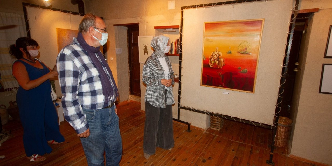Hüyük Çavuş beldesinde sanat evi ve sergisi açıldı