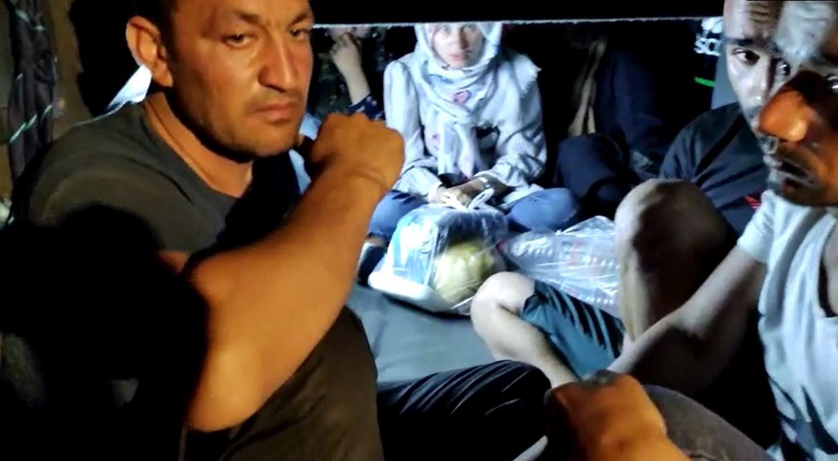 Konya'da yakalanan göçmenlerden sonra Aksaray'a gitmek isteyen Afgan göçmenler Gaziantep'te yakalandı