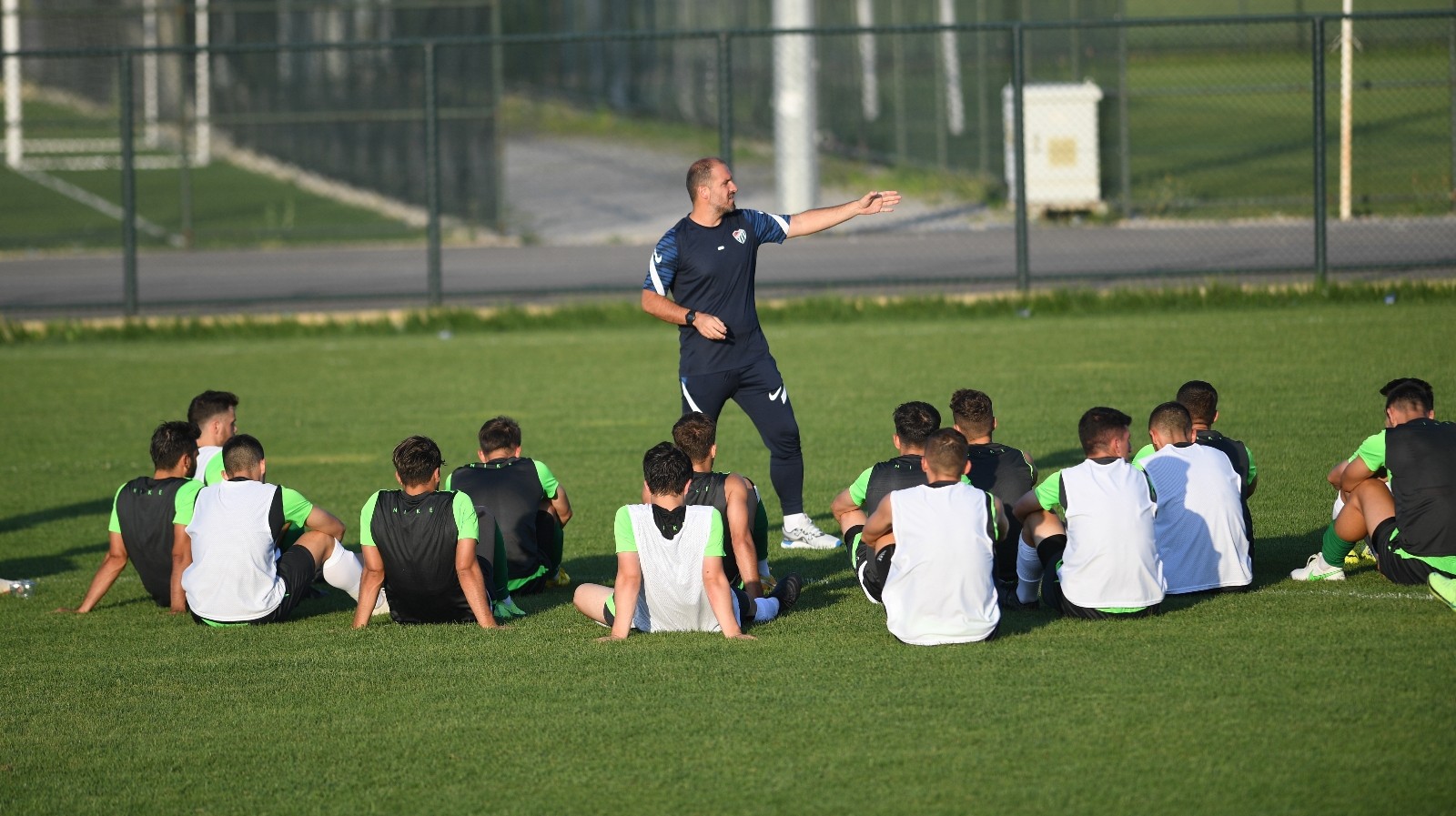 Bursaspor’da teknik direktör Mustafa Er genç oyuncuları istemedi