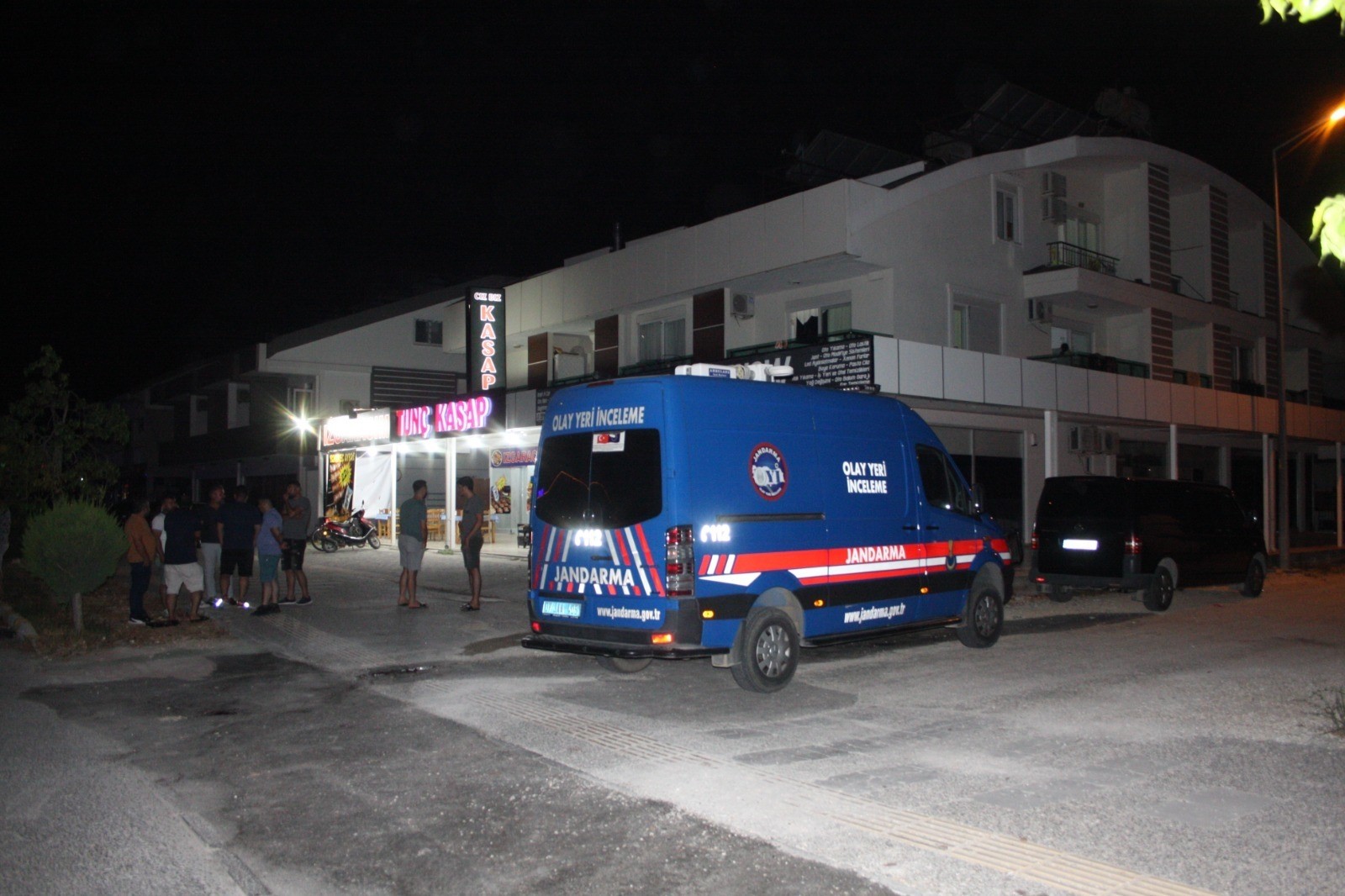 Antalya'da 12 gün önce pompalı tüfekle vurulan Menderes Çoban yaşamını yitirdi