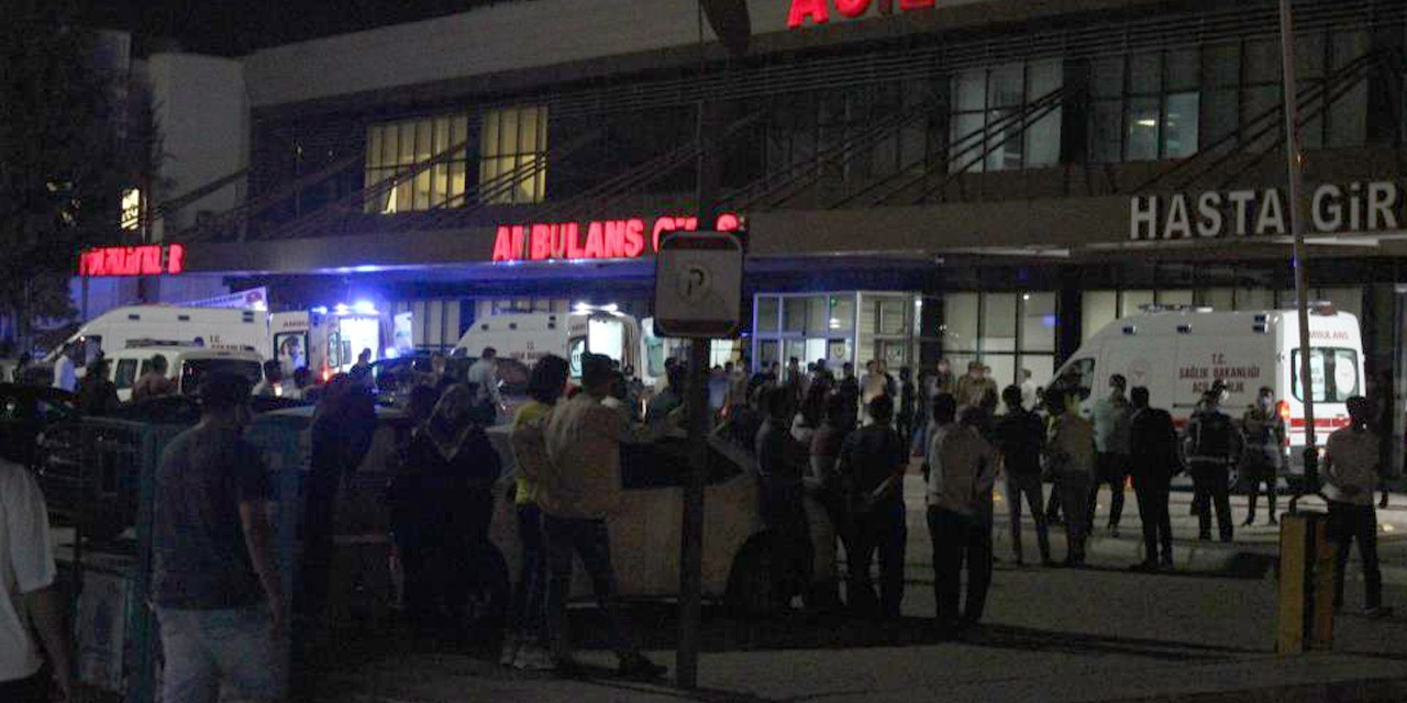 Fırat Kalkanı bölgesinde şehit olan 2 askerimiz ile yaralılar Türkiye’ye getirildi