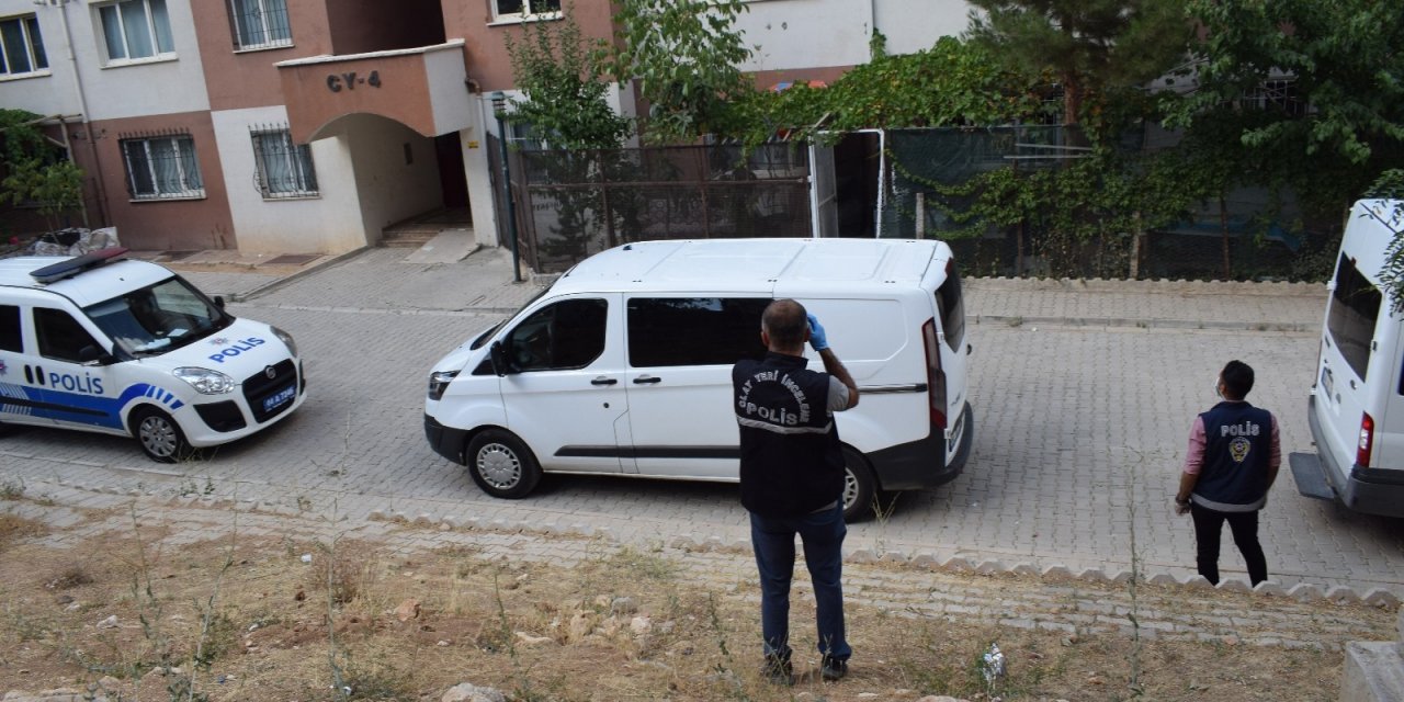 Malatya'da satırlı saldırgan özel harekat ekiplerince etkisiz hale getirdi