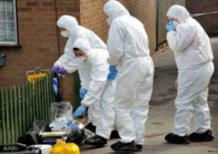 Annesini 80 bıçak darbesiyle öldürdü