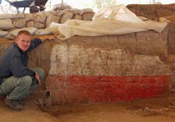 Çatalhöyükte kırmızı duvar bulundu