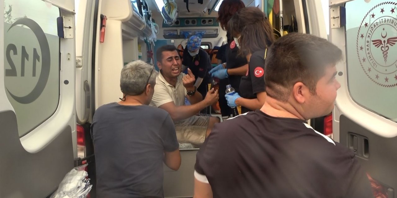 Manavgat'ta yangından kurtarılan gencin feryadı yürek dağladı