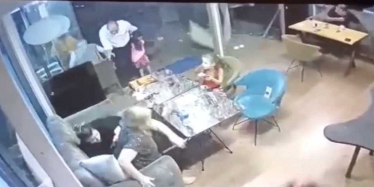 Oturduğunuz kafede başınıza en kötü ne gelebilir? Resmen faciadan dönüldü
