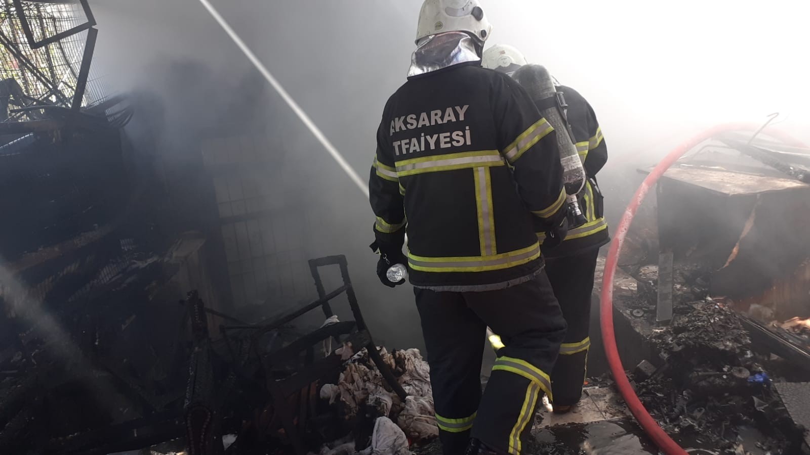 Aksaray Belediyesi yangınlara takviye ekip gönderdi