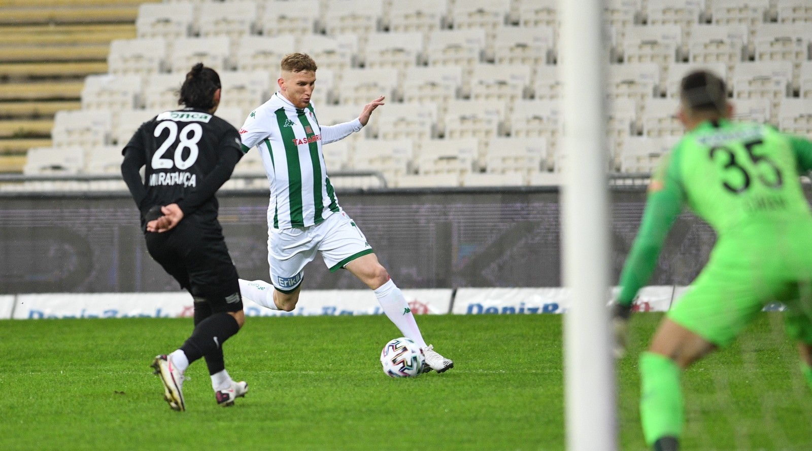 Bursaspor Burak Kapacak'ı kolay kolay bırakmayacak! Başkan Danışmanı Süat'tan açıklama geldi