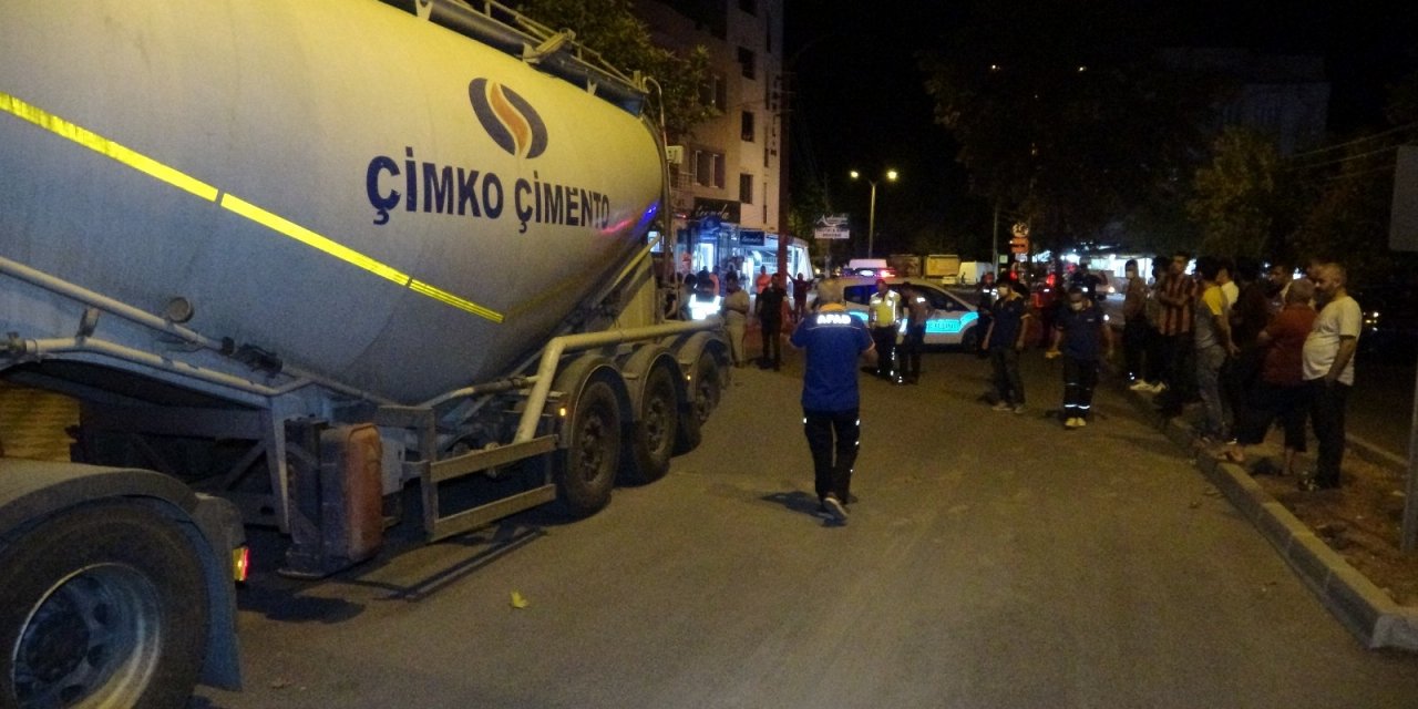 Park halindeki tankerde korkutan patlama! Ortalık toz duman oldu