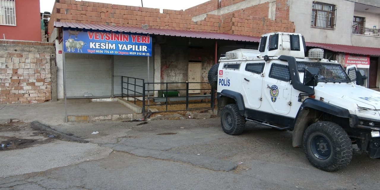 Hayvan satıcılarının yer kavgası kanlı bitti! 1 ölü 1 yaralı