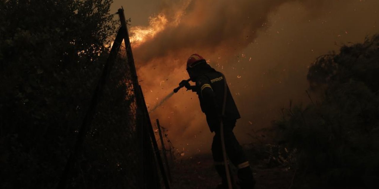 Eğriboz adası alev alev yanıyor!