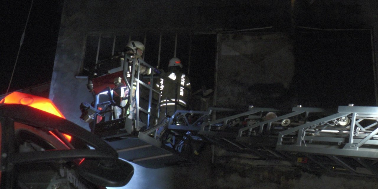 Pendik’te yangın! Çevredeki binalar duman altında kaldı