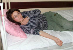 Yedikleri tavuktan zehirlendiler