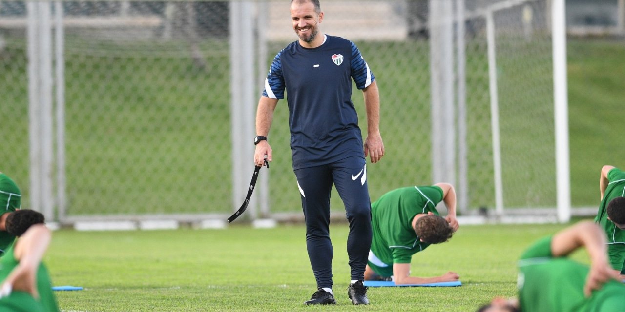 Bursaspor'dan istifa eden Mustafa Er'den sert açıklama: İsterdim ki her şey daha mertçe olsun