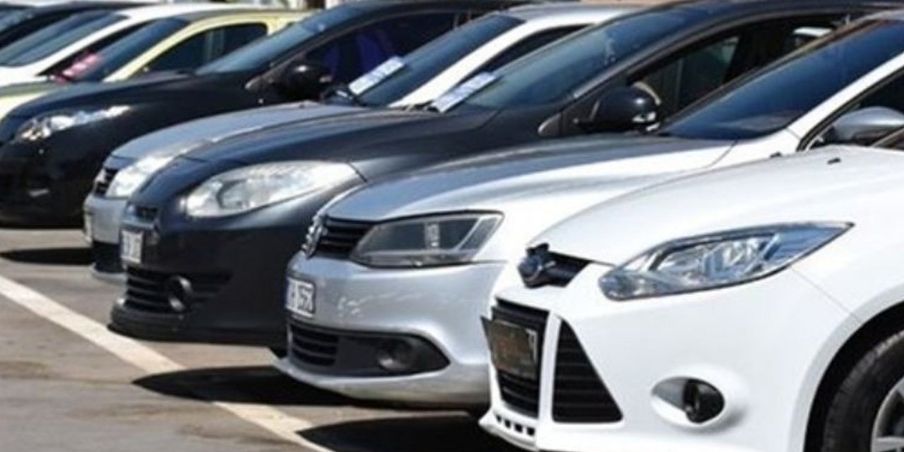 Renault Clio Hibrit Türkiye'ye geliyor! Satış fiyatı rekabete yeni boyut getirecek