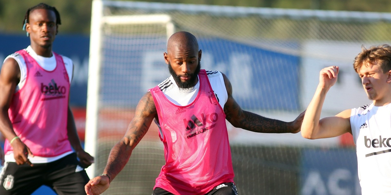 Yeni transfer Michy Batshuayi Beşiktaş’la ilk antrenmanına çıktı