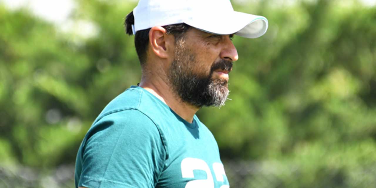 Konyaspor'da transfer bitmedi! Teknik Direktör İlhan Palut yabancı forvet ve kanat oyuncusu istiyor