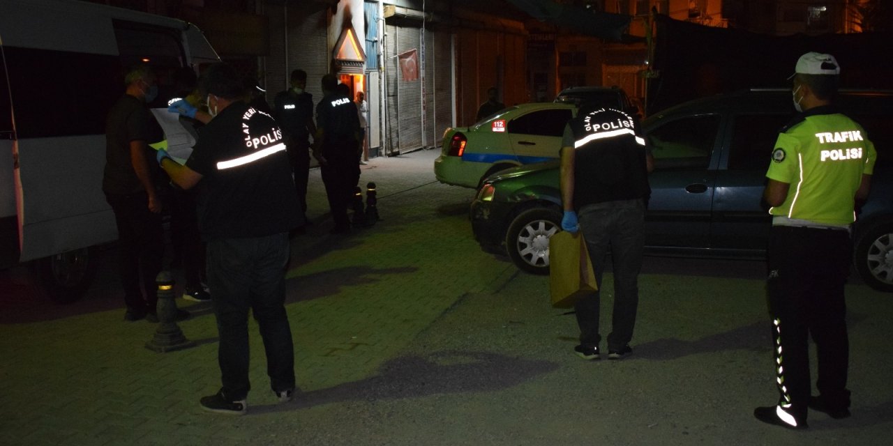 İçkili eğlence mekanında şişeli bıçaklı kavga! 4 yaralı 4 gözaltı