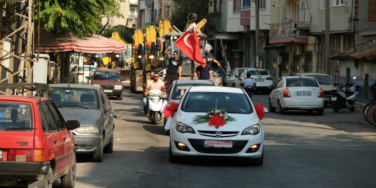 Böyle düğün konvoyu görülmedi!