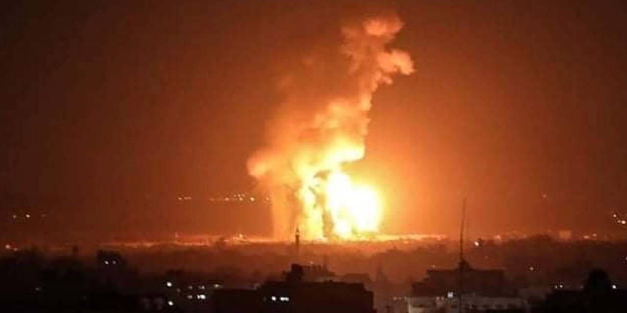 İşgalci İsrail savaş uçaklarıyla Gazze Şeridi'ni vurdu